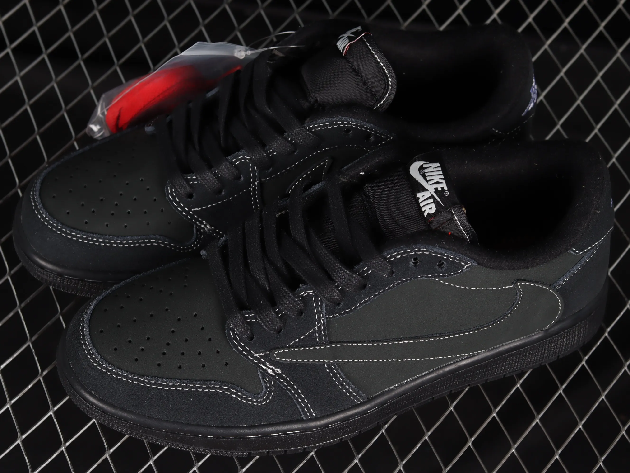 All Categories Air Jordan Jordan Series Basketball Shoes Air Jordan 1 Low Z Version Travis Scott x Air Jordan 1 Low OG "Triple Black" AJ1 Joe 1 Black Warrior Overhook DM7866-001